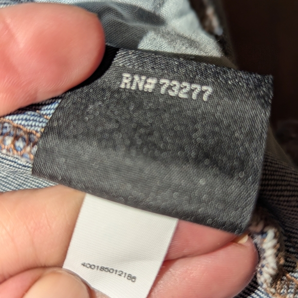 Rock & Republic Gray Denim Jacket for Effortless Style - Picture 10 of 12